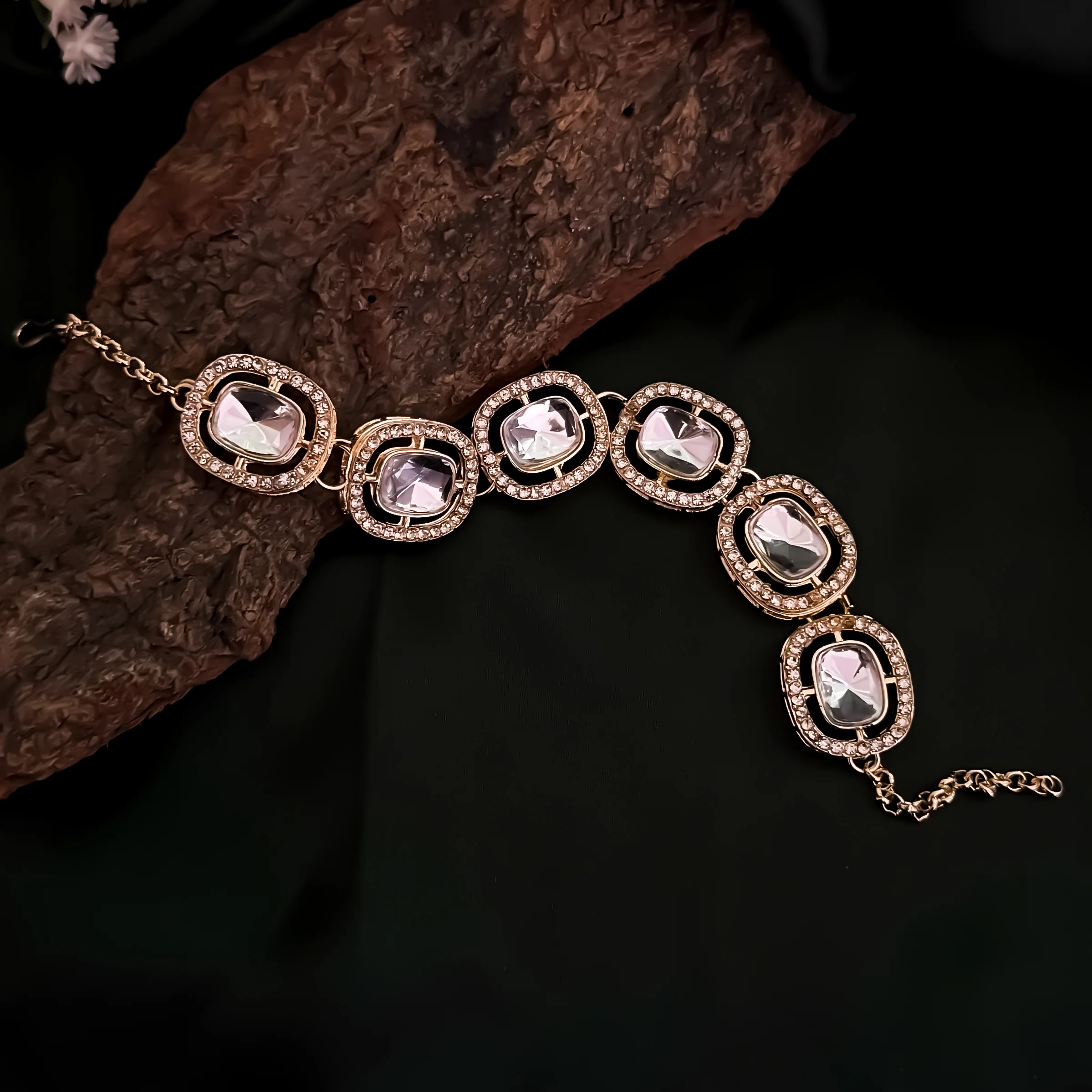 Zafira Polki Look Alike Adjustable Bracelet - Golden - Image 5
