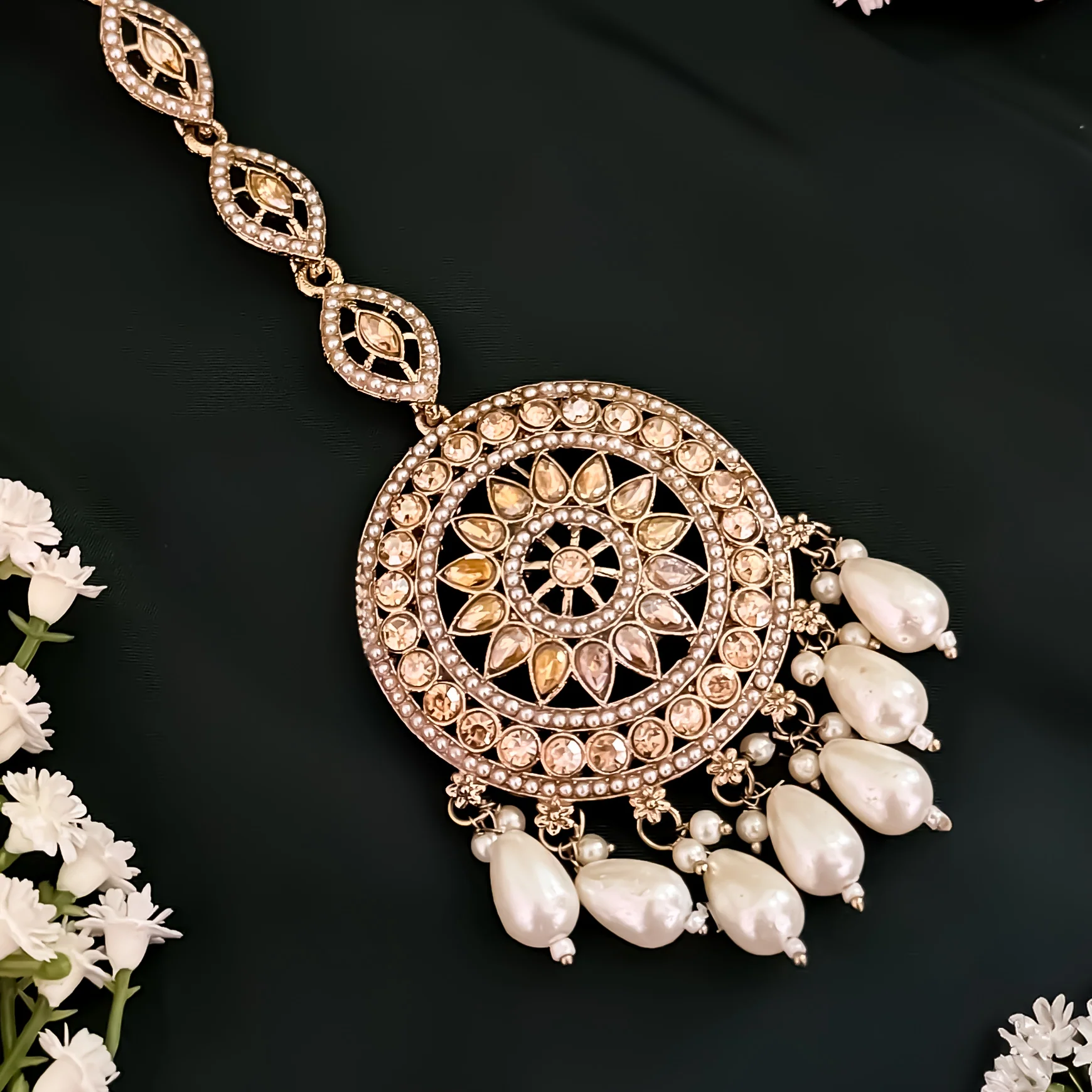 Charvi Jadau Teeka - Golden - Image 3