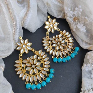 PEARL DROP MANGTIKA EARRINGS SET - Image 3