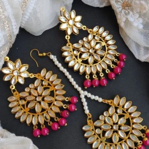 ''DIYA'' PEARL DROP MANGTIKA EARRINGS SET - Image 3