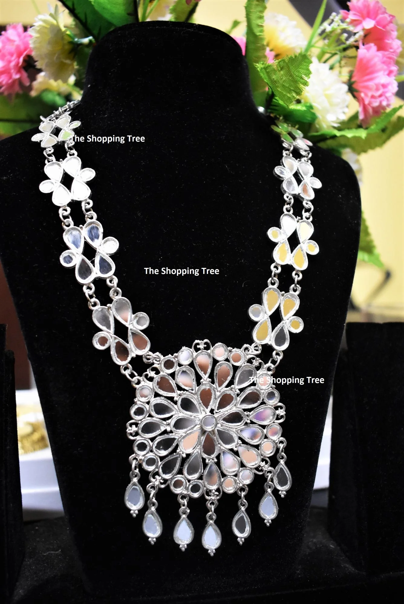 Hand Cut Glass Mirror Oxidised Necklace Set - Image 3