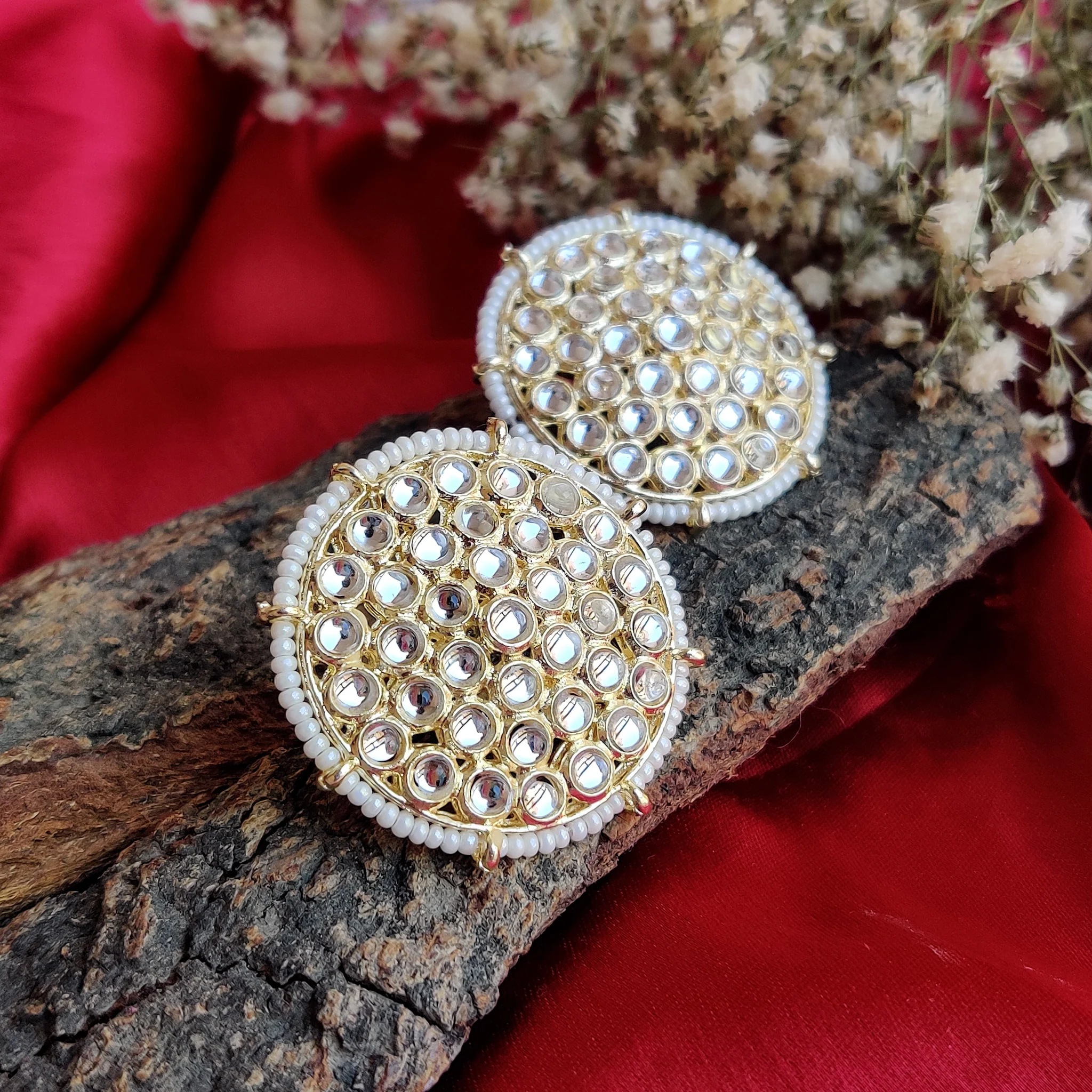 Nagma Golden Stud Earring - Image 3