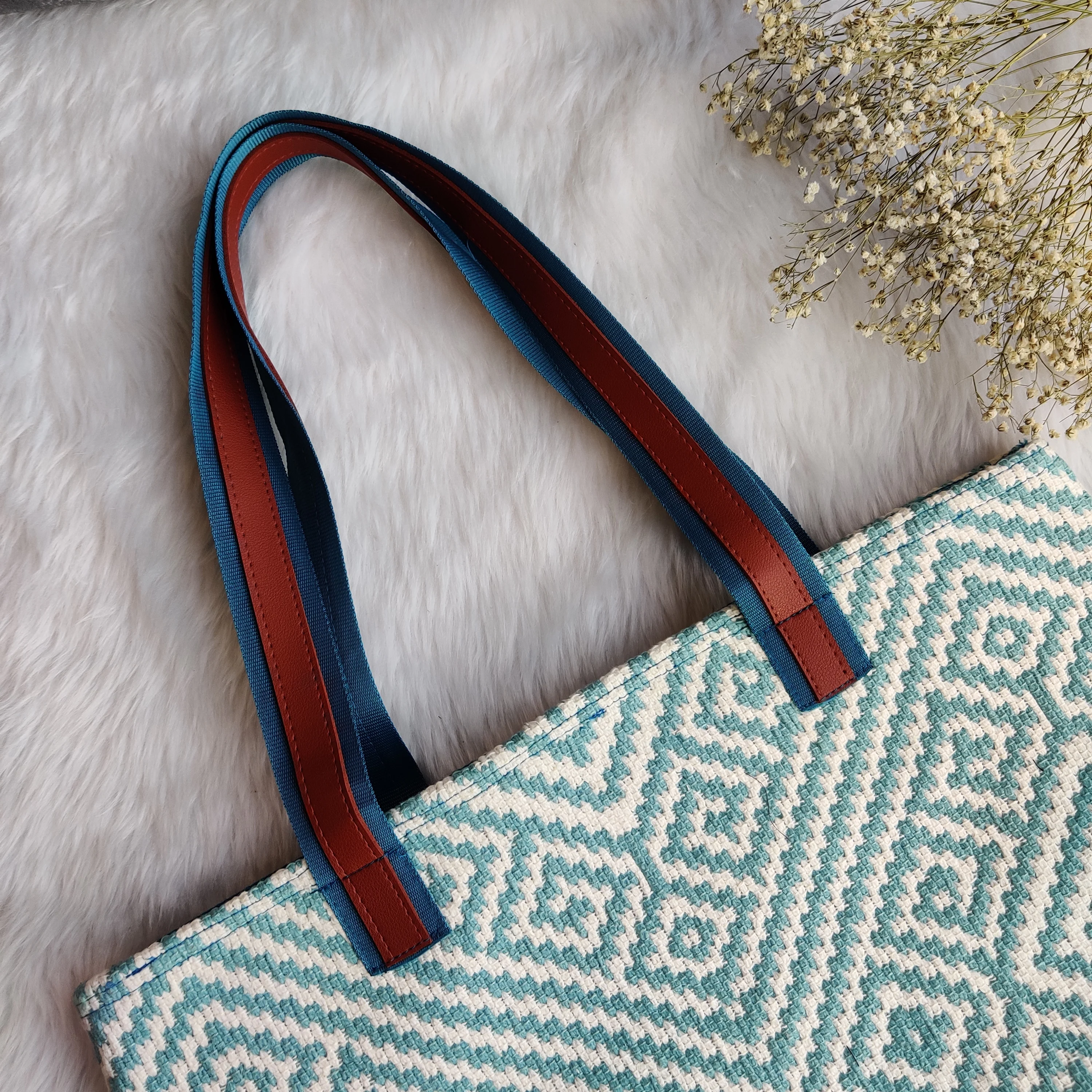 TURQUOISE TANTRUM LAPTOP TOTE BAG - Image 3