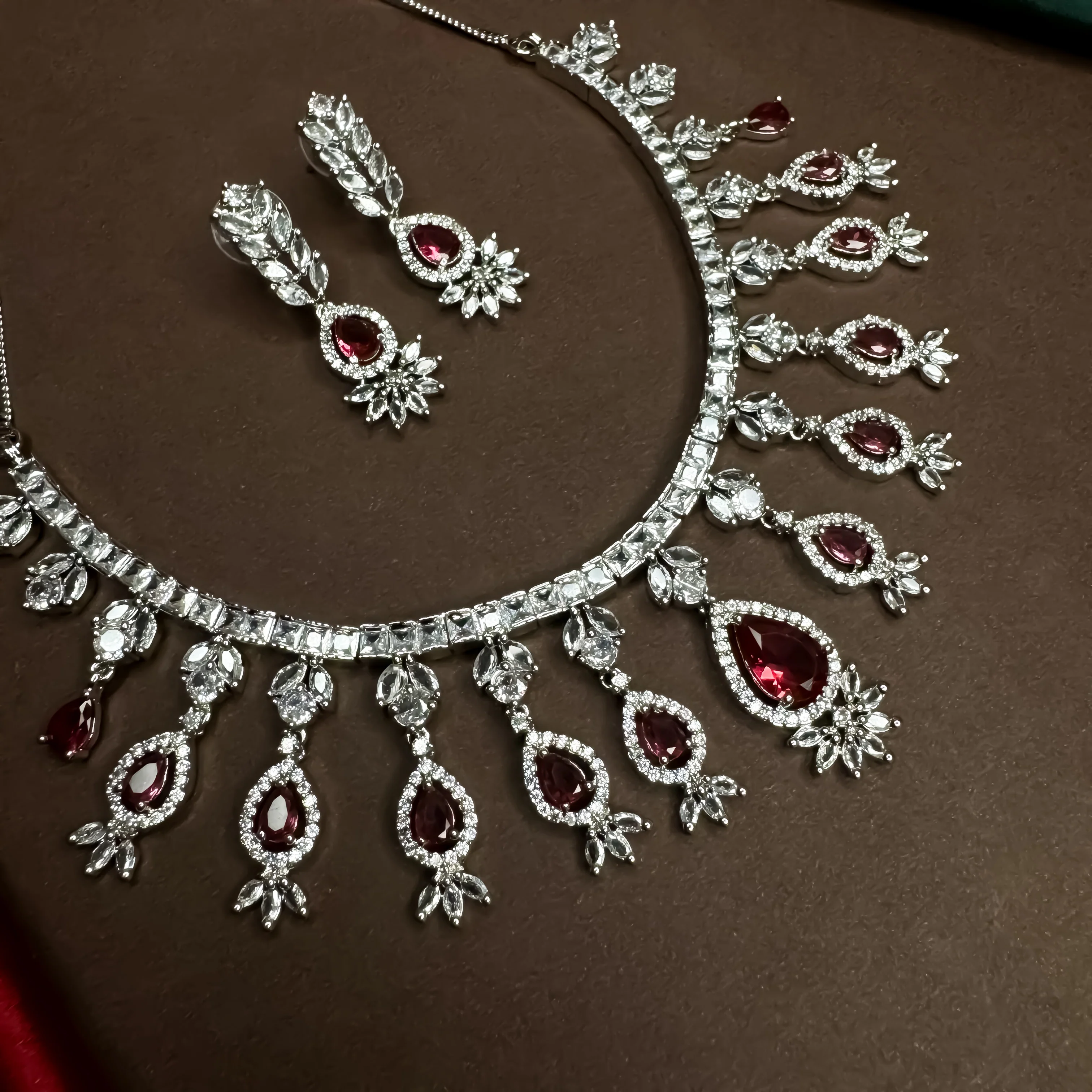Nilofer AD Necklace Set - Ruby - Image 7