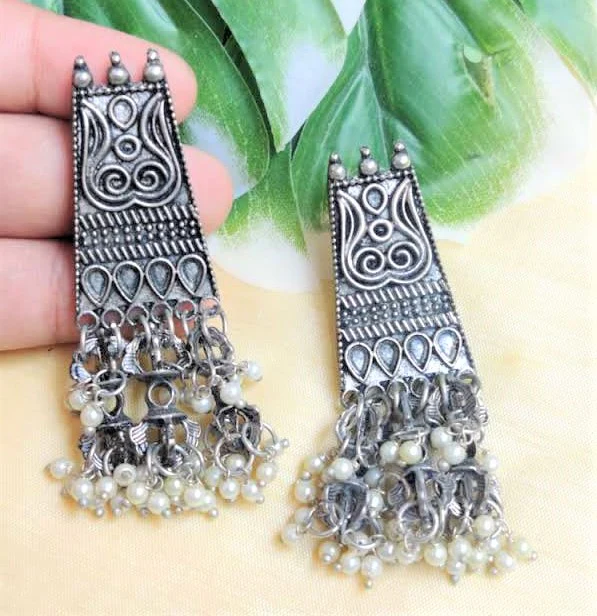Pearl Loaded Sla Earrings - Image 2