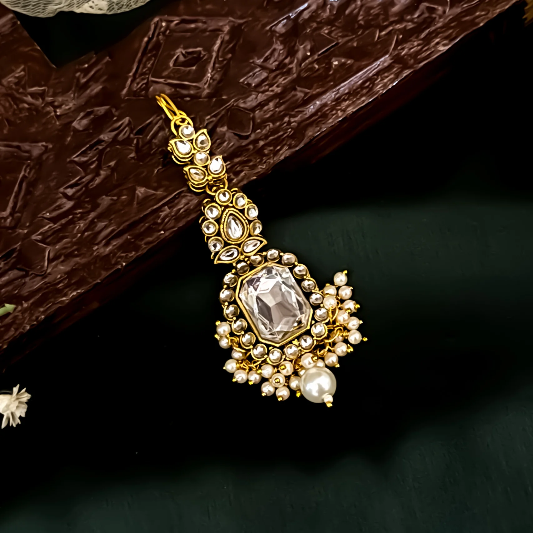 Shriya Royal Kundan Choker Necklace Set - Golden - Image 6