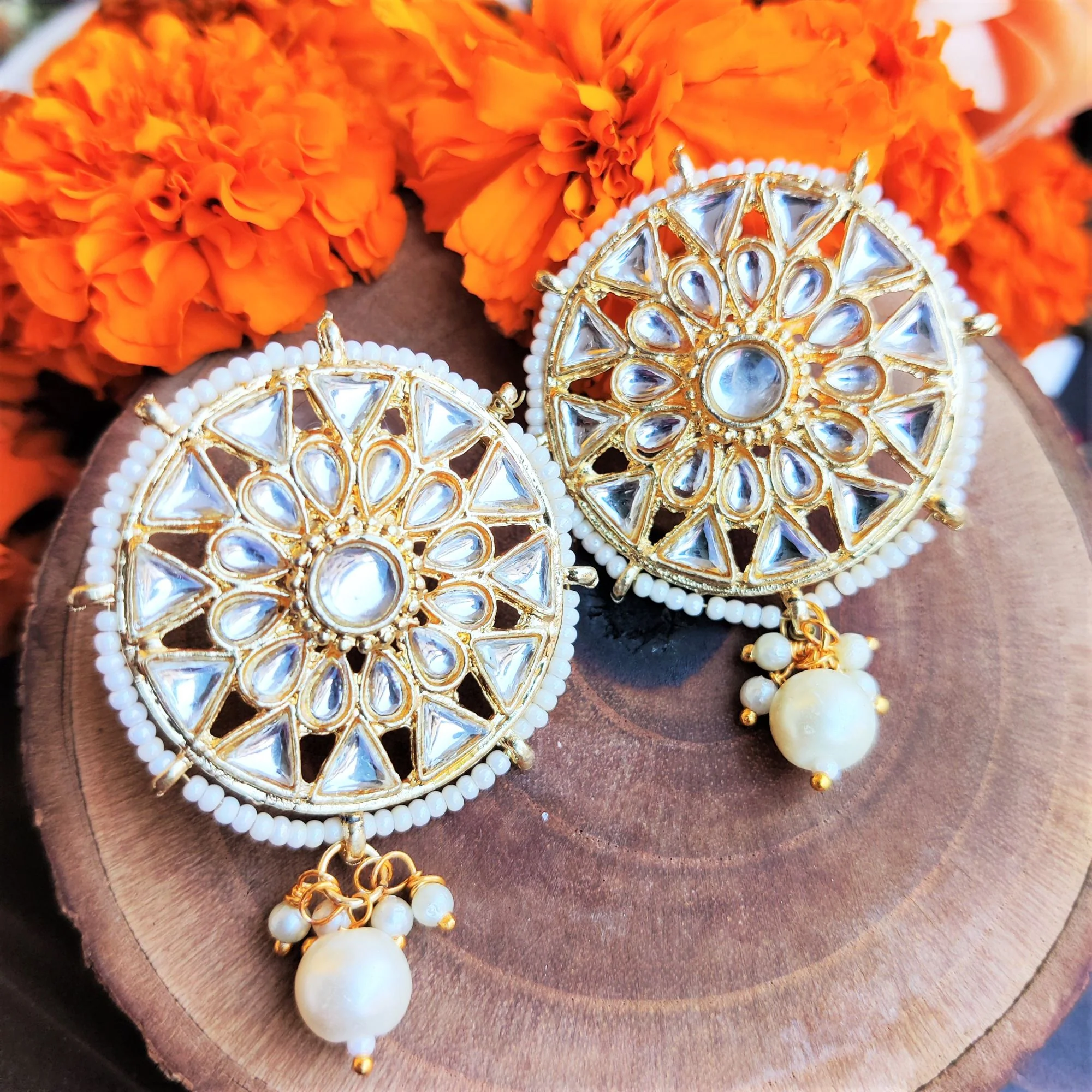Subh Kundan Golden Stud Earring - Image 3