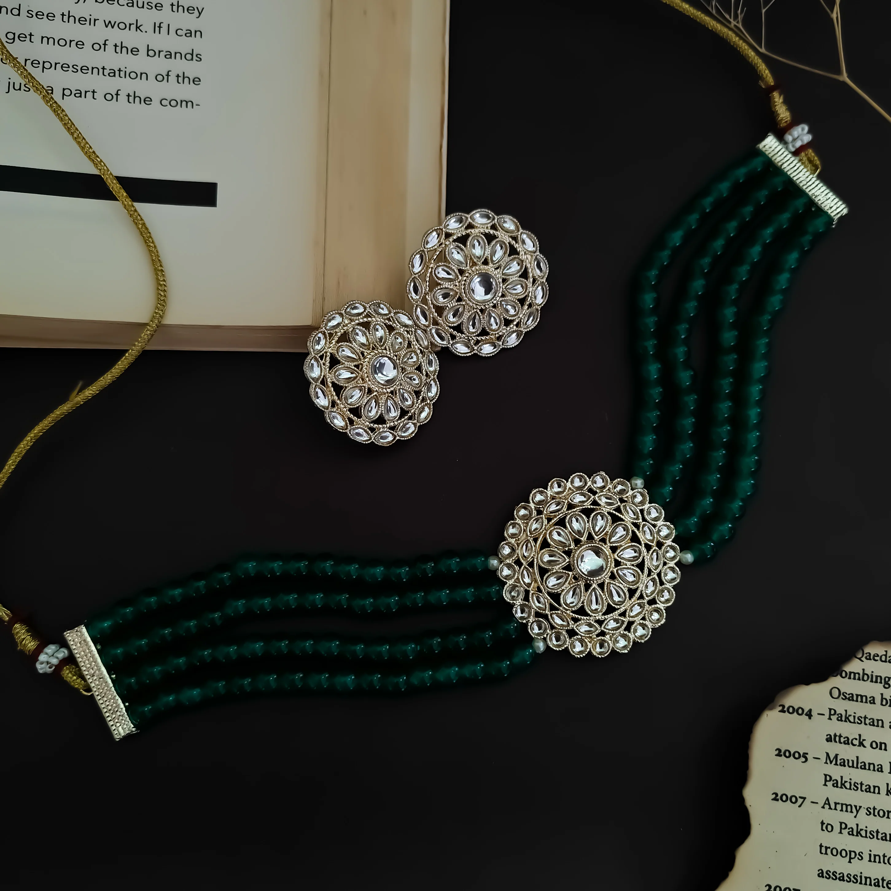 VAANI KUNDAN PEARL NECKLACE GREEN - Image 6