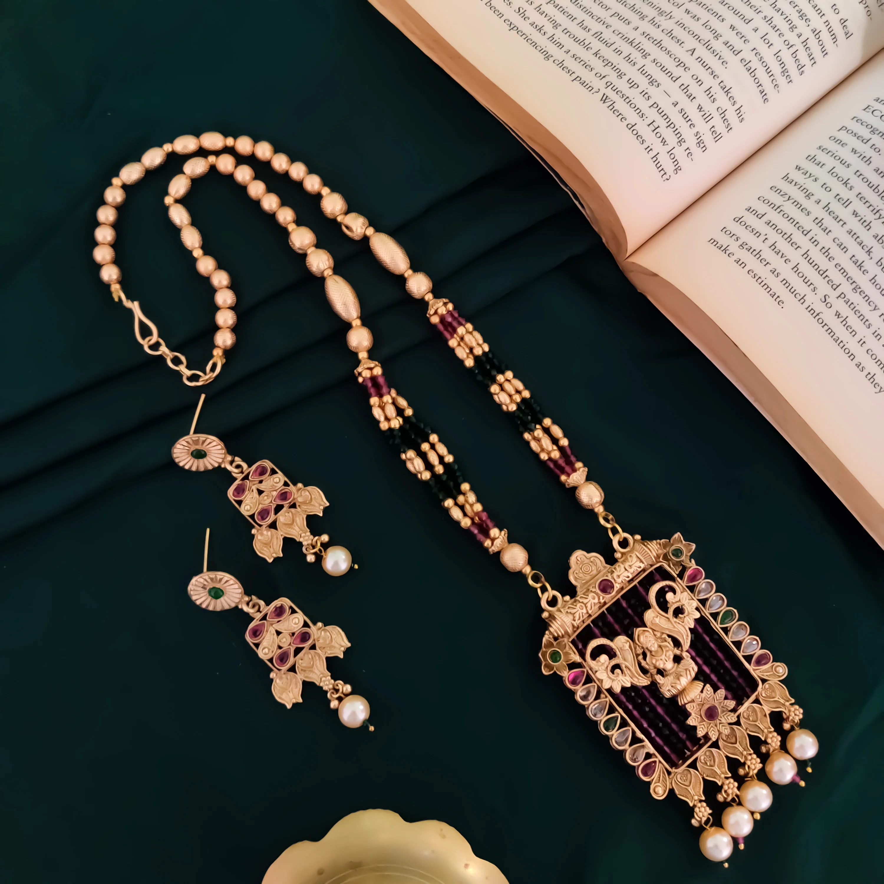 Vilasa Rajwadi Long Necklace Set - Pink & Green - Image 2